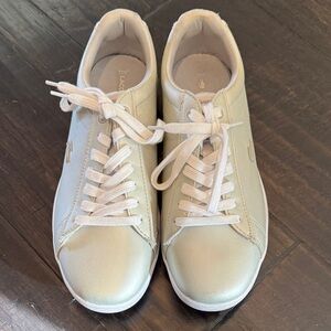 Lacoste Women's Metallic Pale Green Low-Top Sneakers